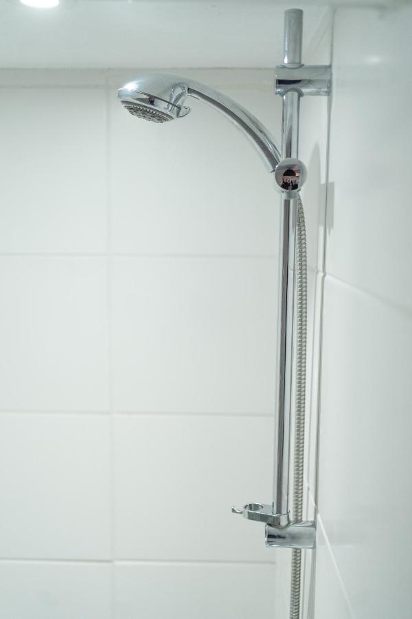 Ocean Breeze Rooms Brighton ภายนอก รูปภาพ