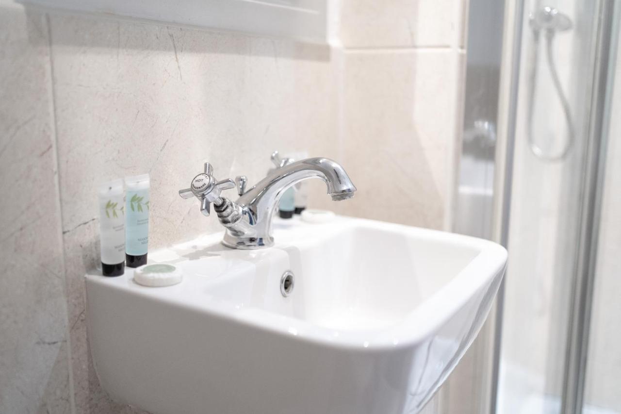 Ocean Breeze Rooms Brighton ภายนอก รูปภาพ